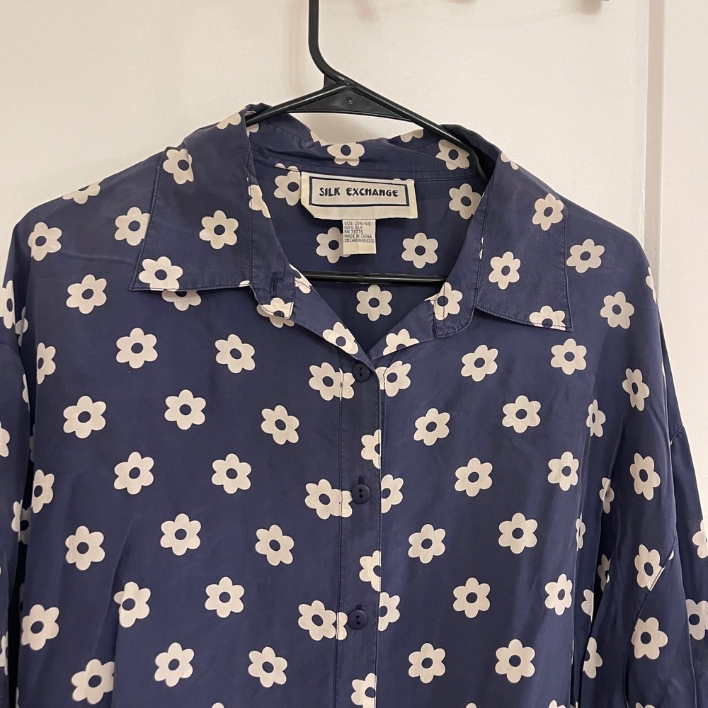 Vintage Silk Exchange 100% Silk Floral Long Sleeved Blouse Chic Cottagecore